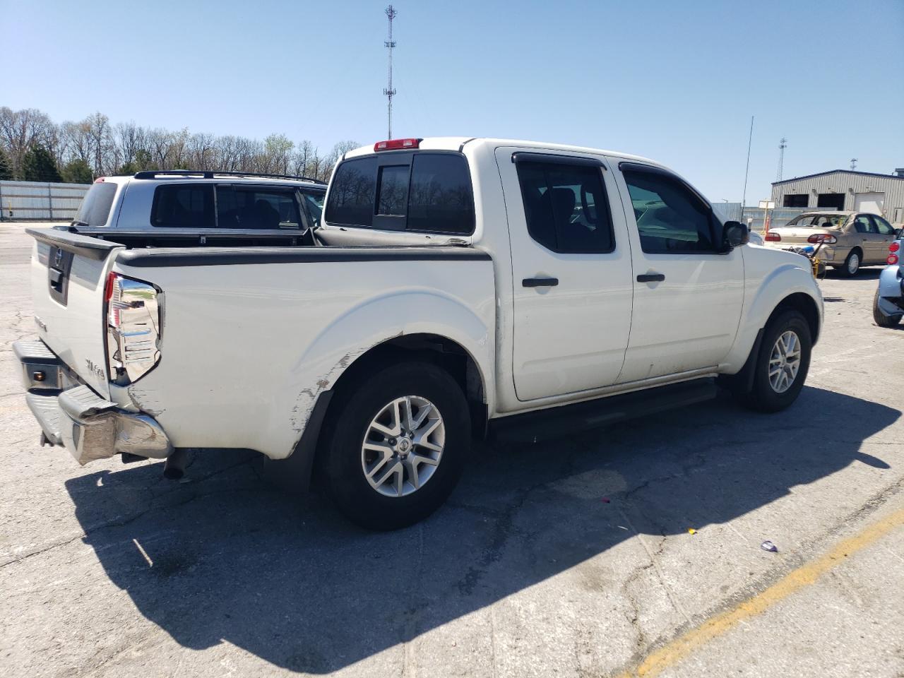 2019 NISSAN FRONTIER S - Фото 3