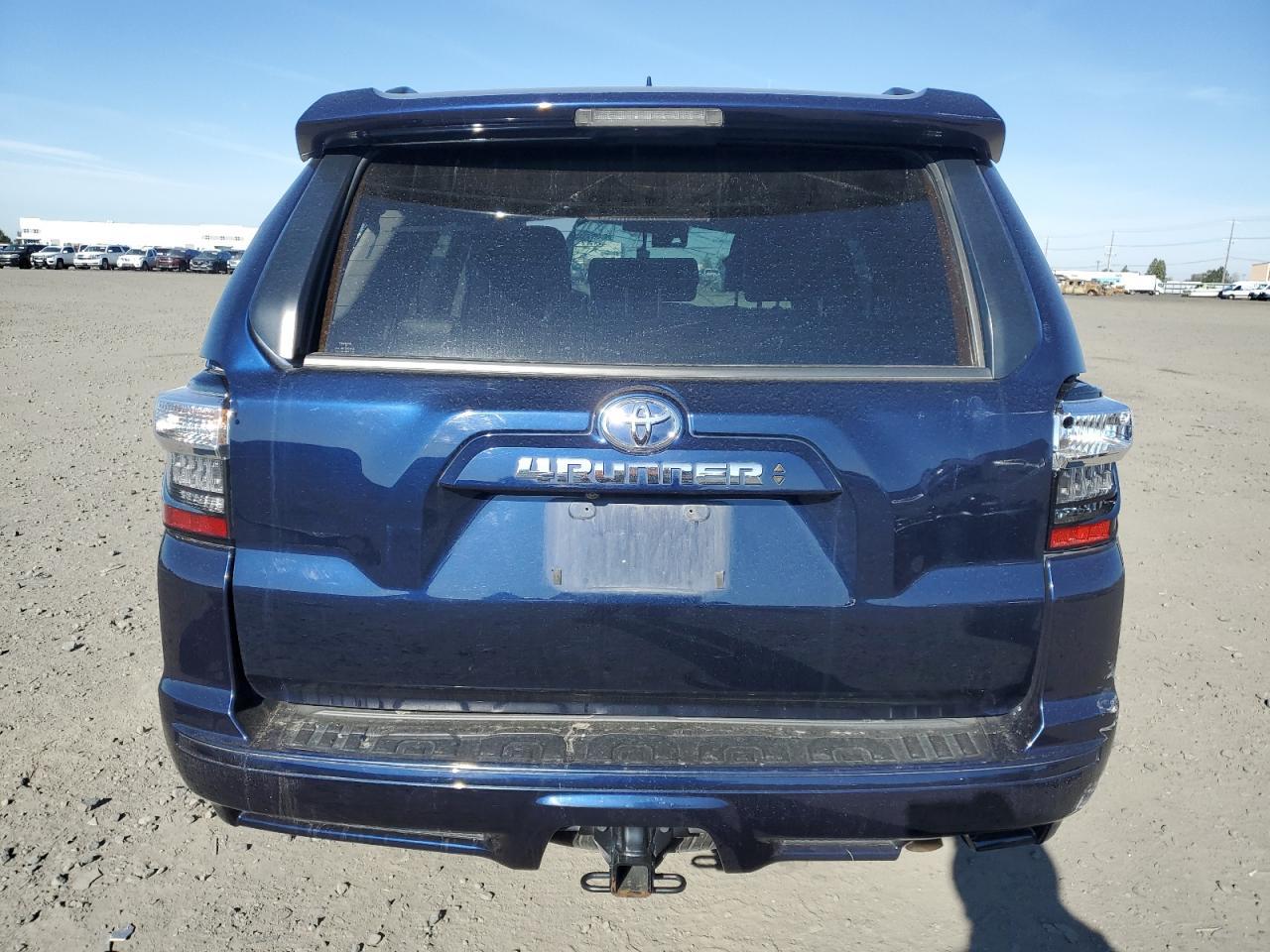 2022 TOYOTA 4RUNNER SR - Фото 6