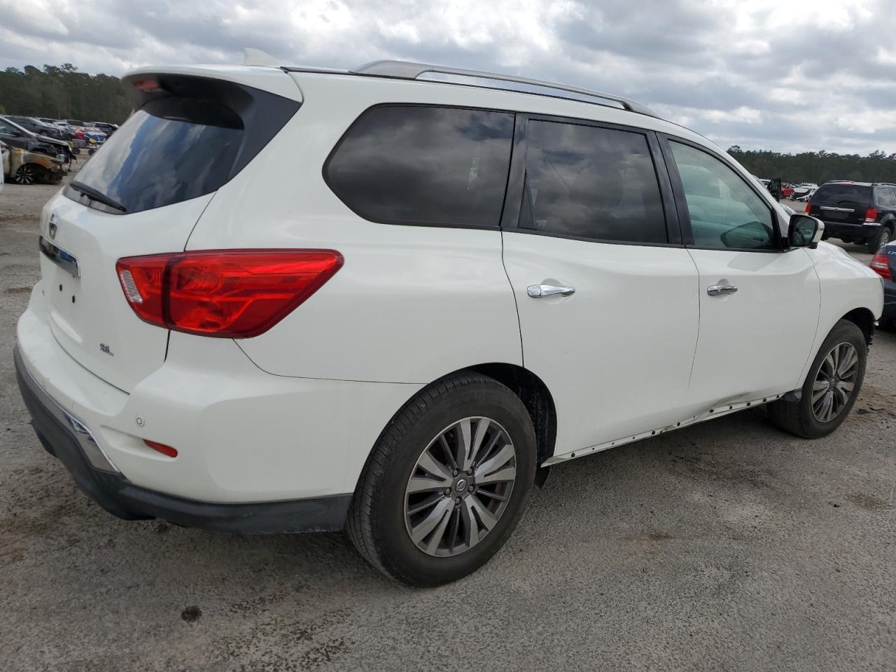 2019 NISSAN PATHFINDER - Image 3
