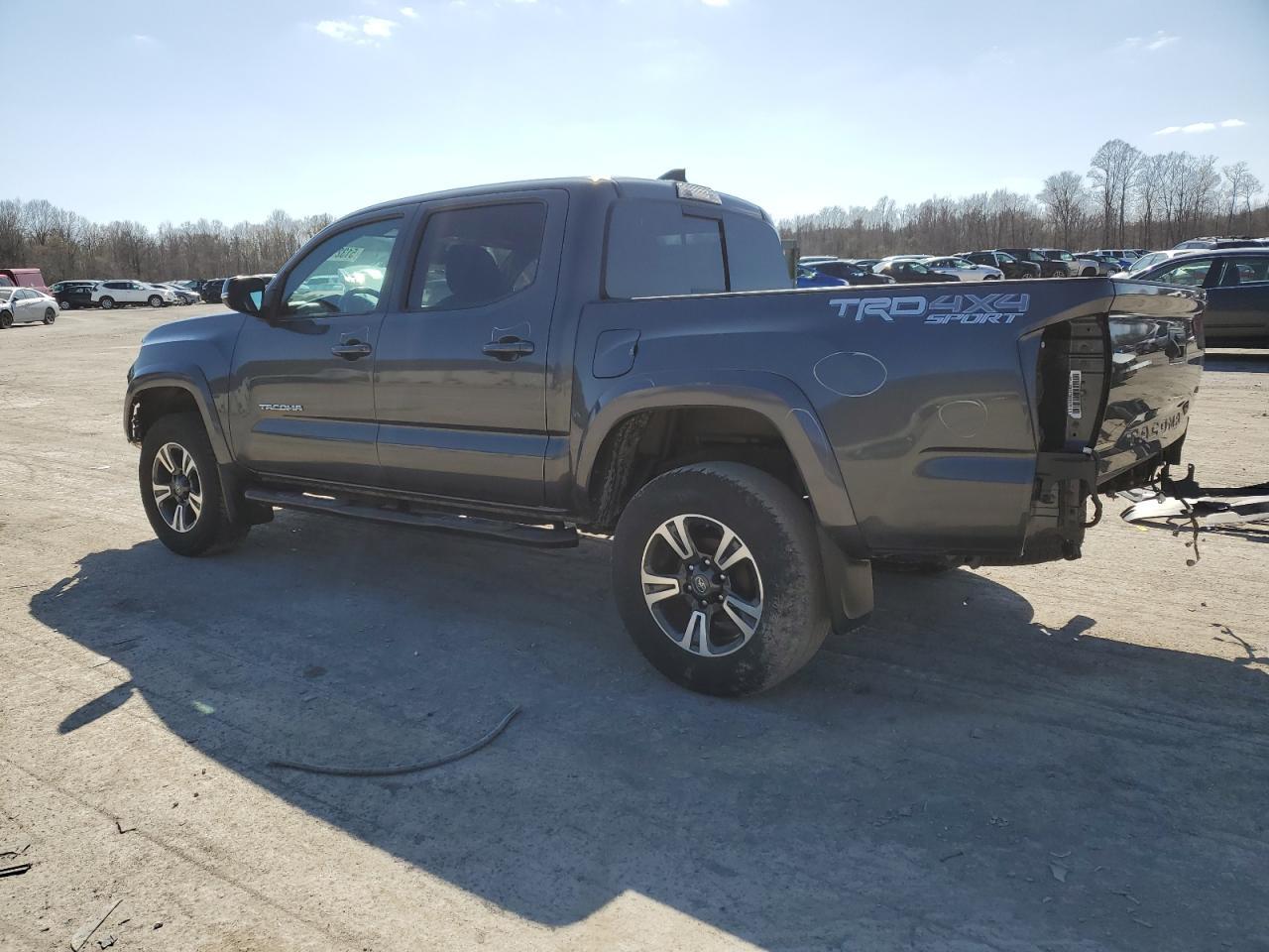 2019 TOYOTA TACOMA DOU - Фото 2