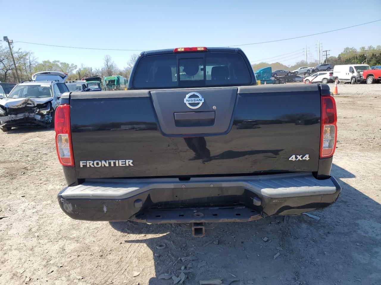 2012 NISSAN FRONTIER S - Фото 6