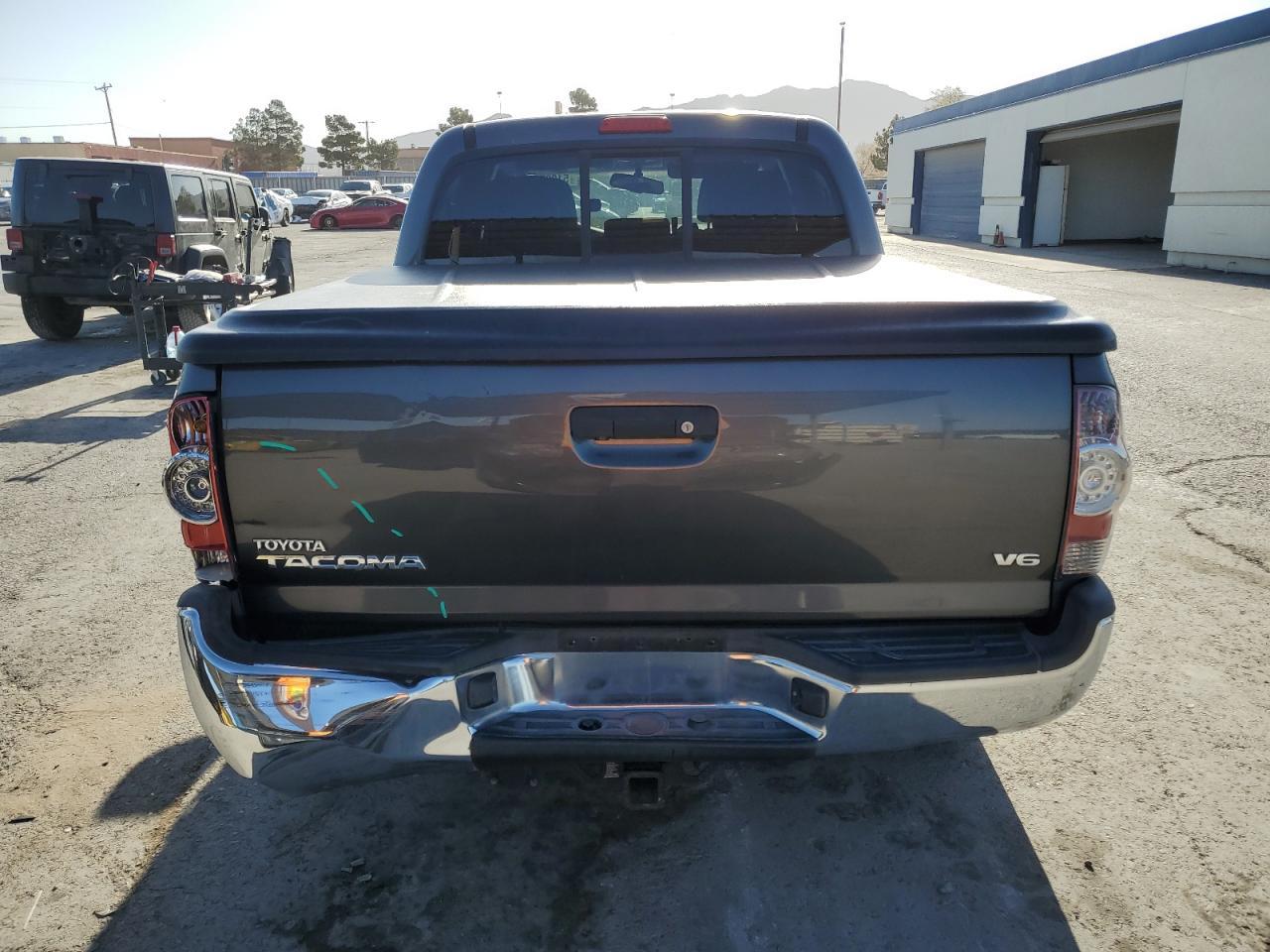 2013 TOYOTA TACOMA DOU - Image 6