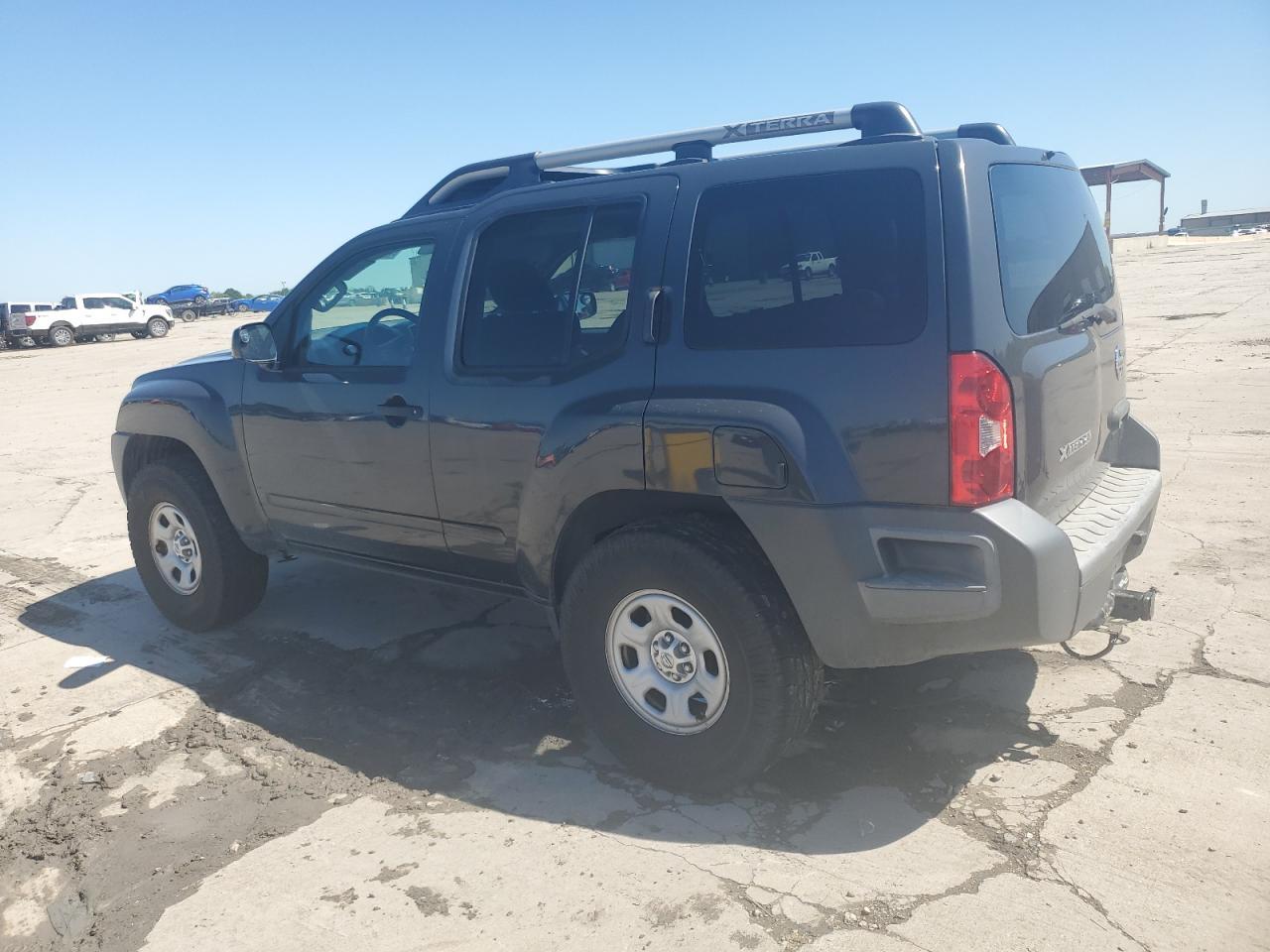 2014 NISSAN XTERRA X - Фото 2
