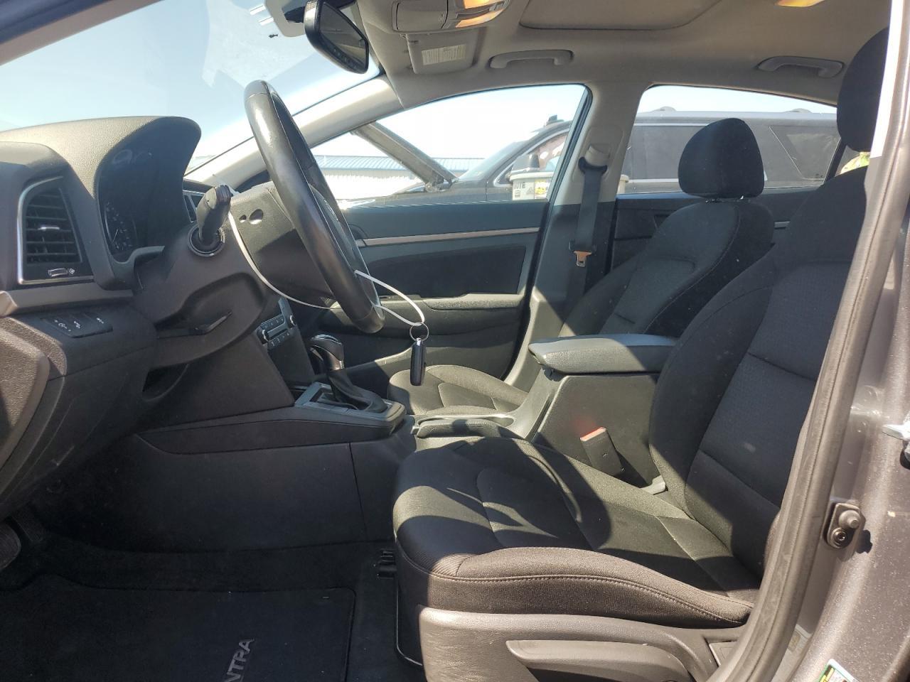2018 HYUNDAI ELANTRA SE - Image 7