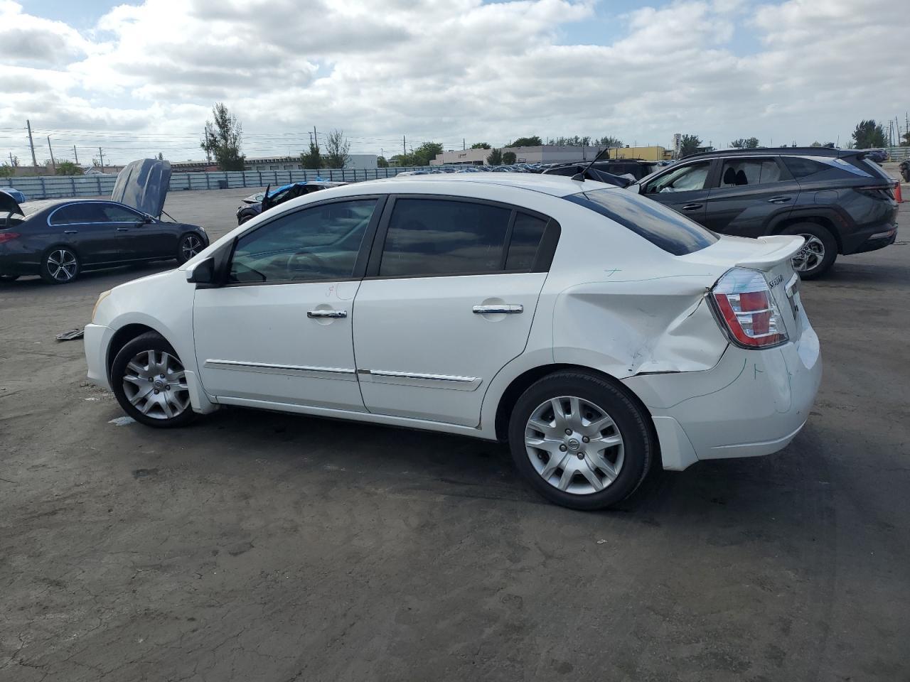 2012 NISSAN SENTRA 2.0 - Фото 2