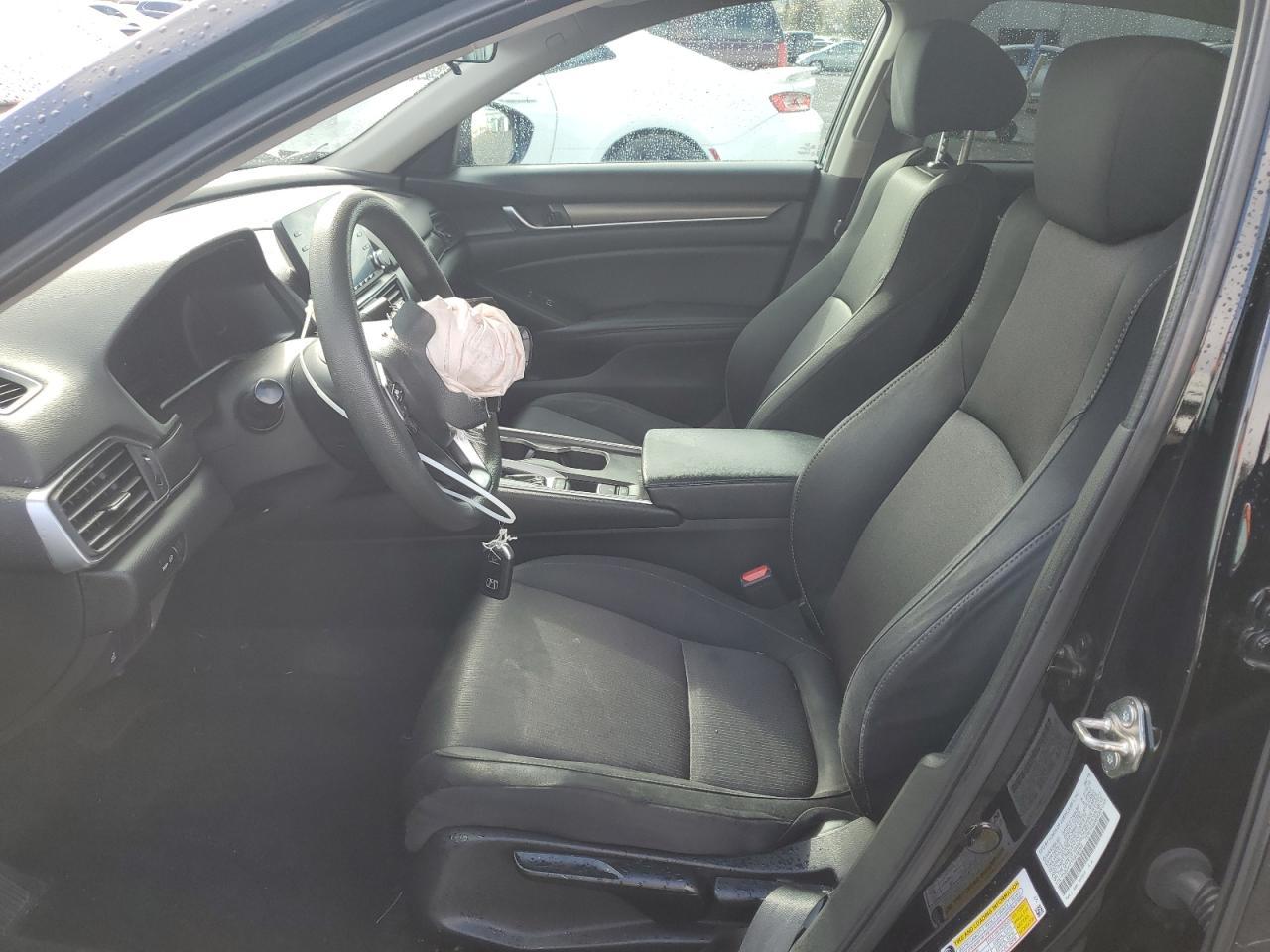 2018 HONDA ACCORD LX - Image 7