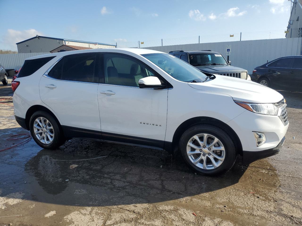 2019 CHEVROLET EQUINOX LT - Image 4