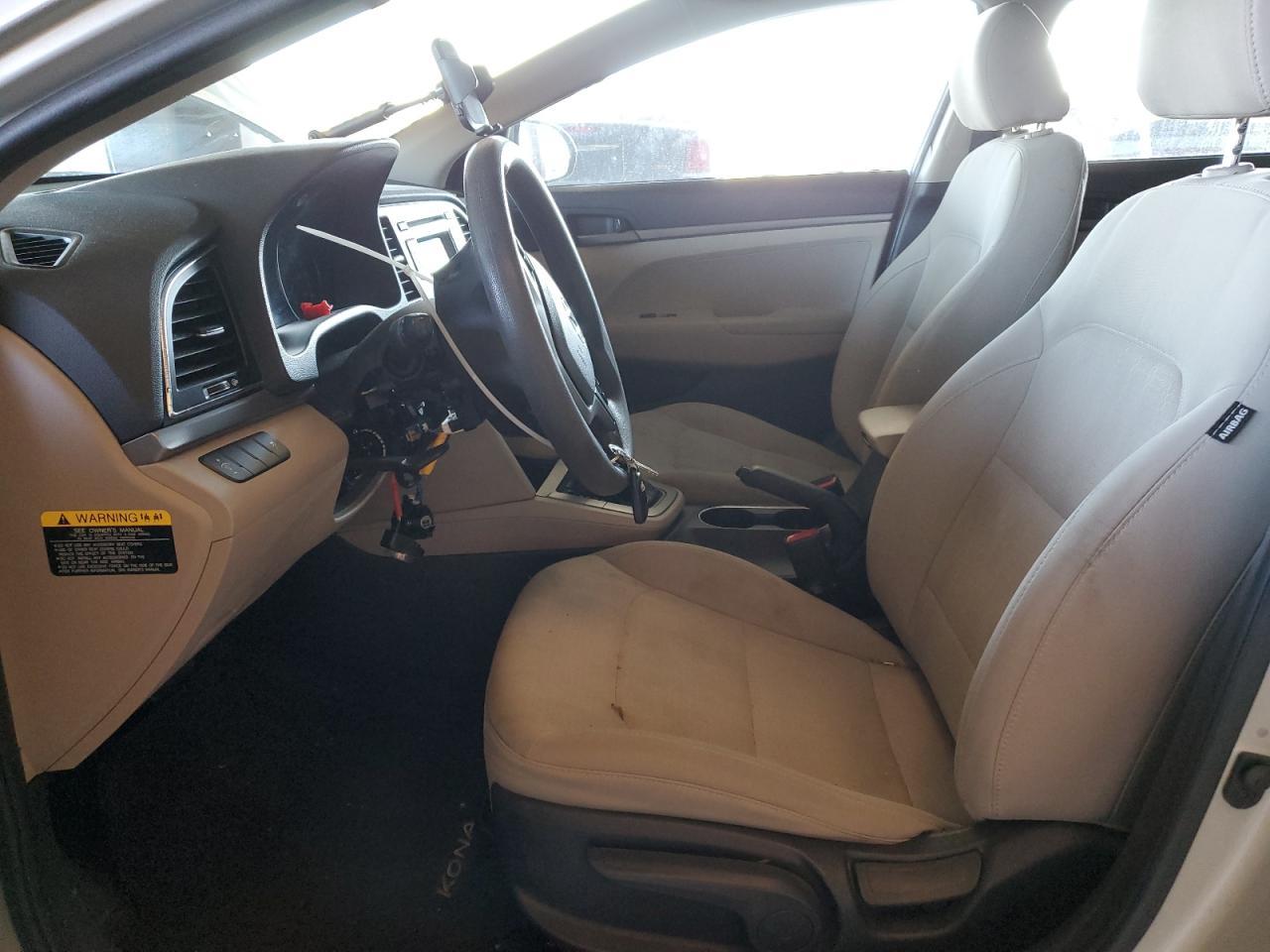 2017 HYUNDAI ELANTRA SE - Фото 7