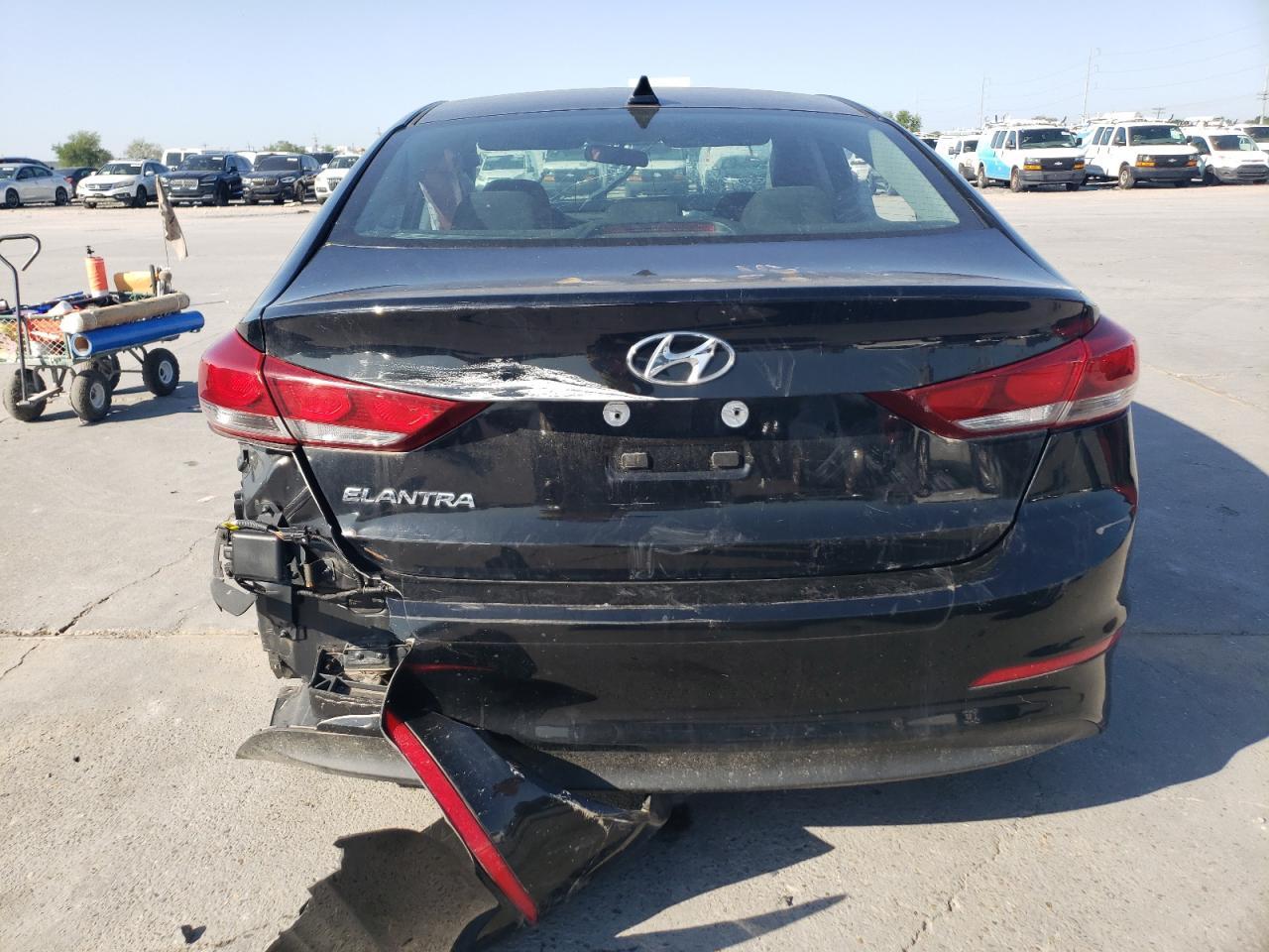 2018 HYUNDAI ELANTRA SE - Фото 6