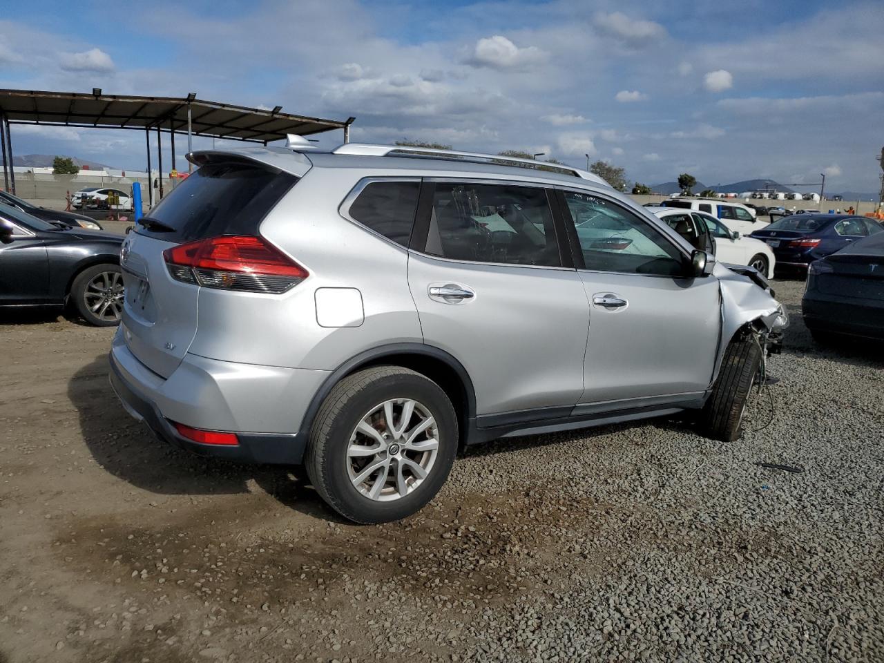 2017 NISSAN ROGUE S - Image 3