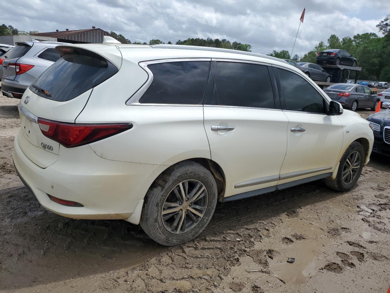 2017 INFINITI QX60 - Фото 3