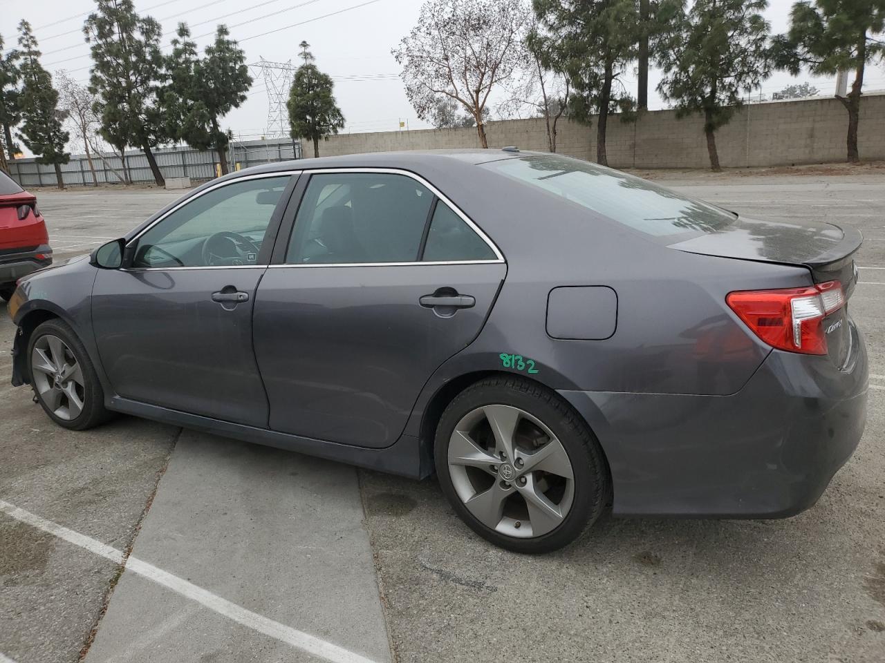 2014 TOYOTA CAMRY L - Фото 2
