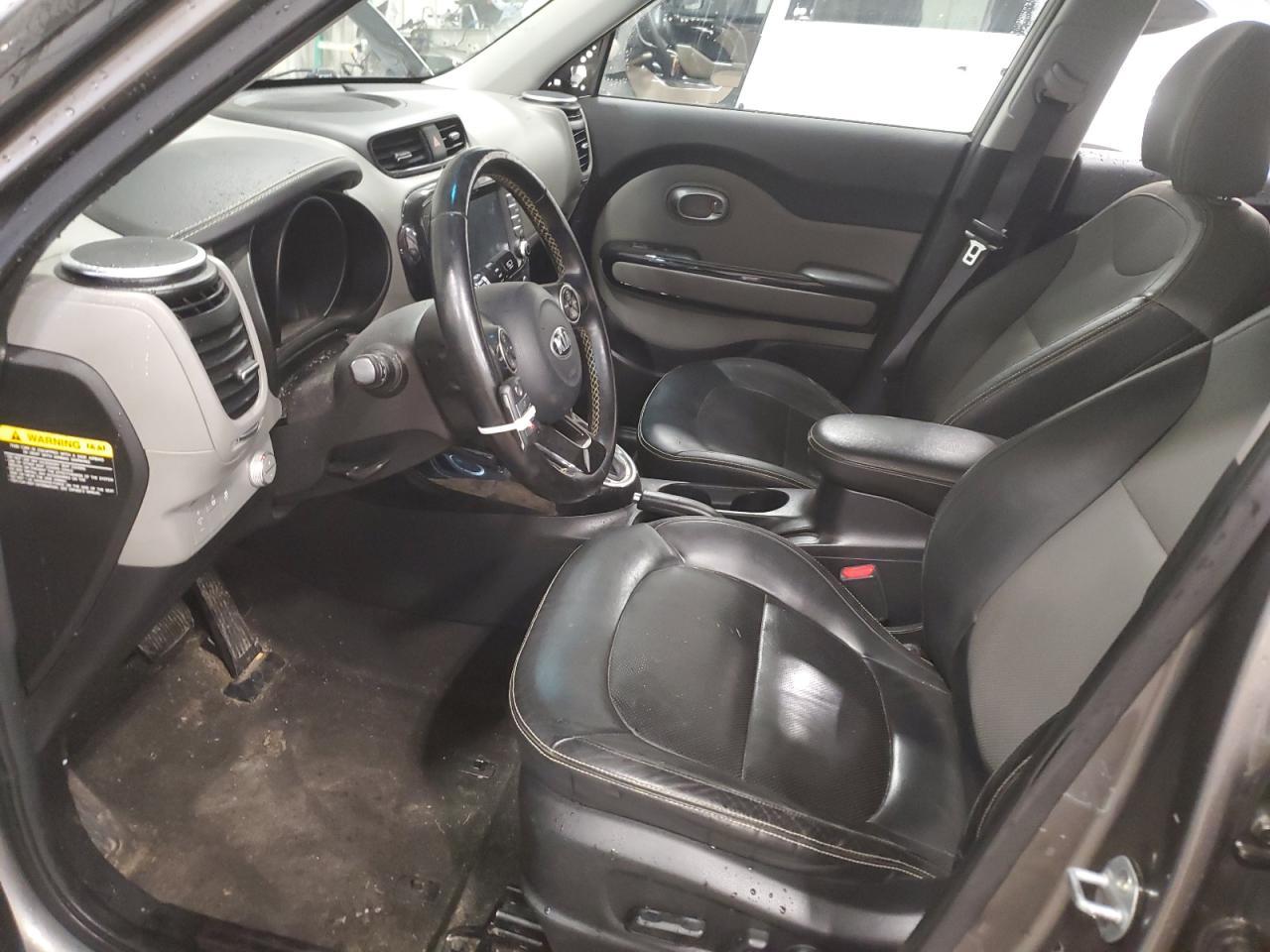 2016 KIA SOUL + - Image 7