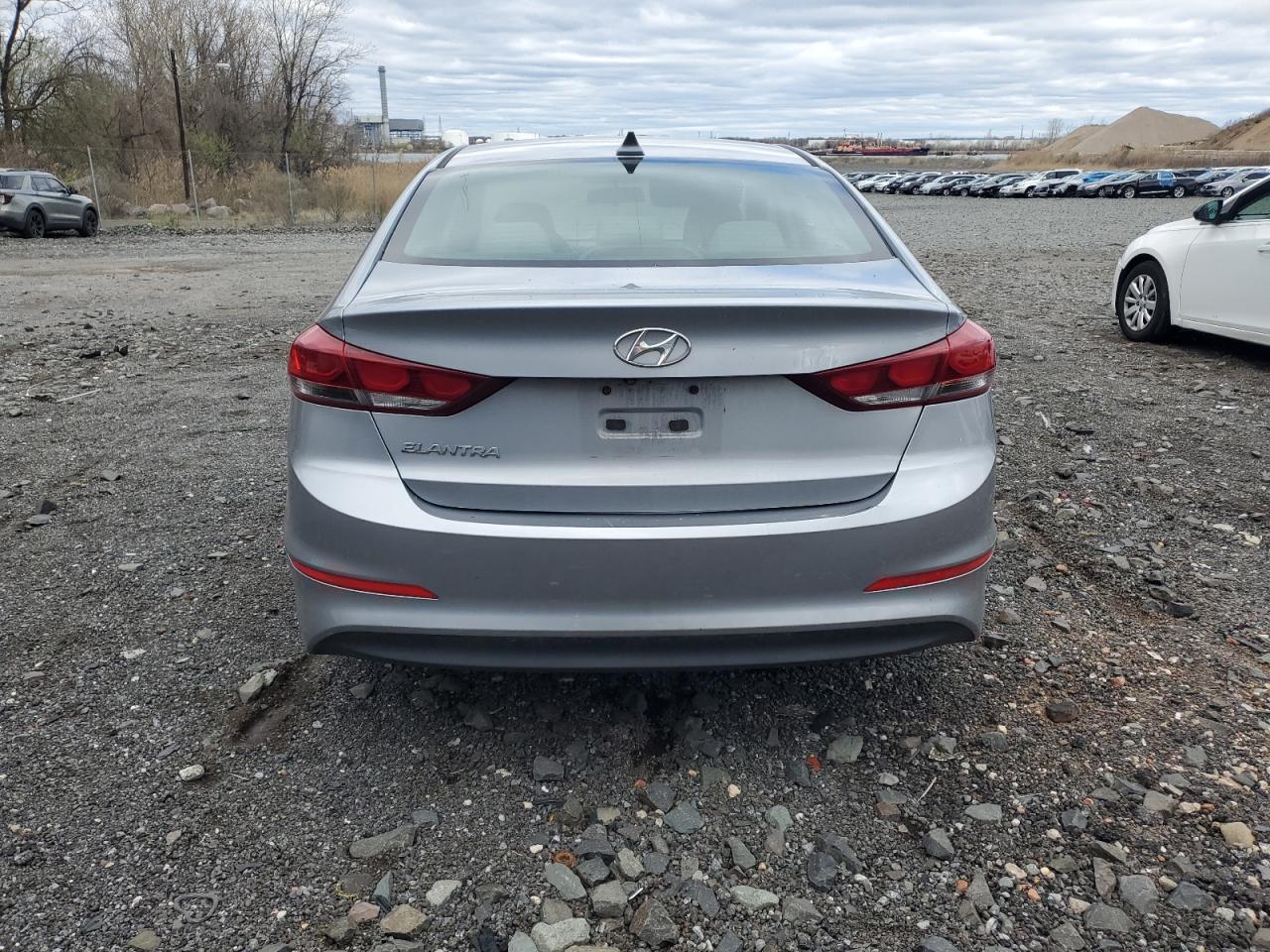 2017 HYUNDAI ELANTRA SE - Фото 6