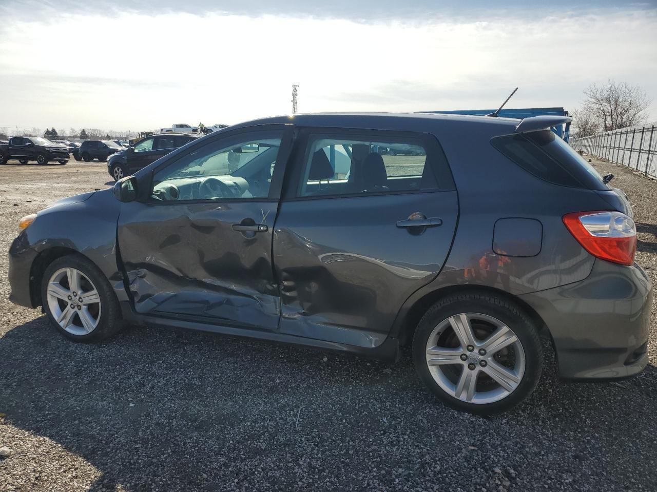 2014 TOYOTA MATRIX BAS - Image 2