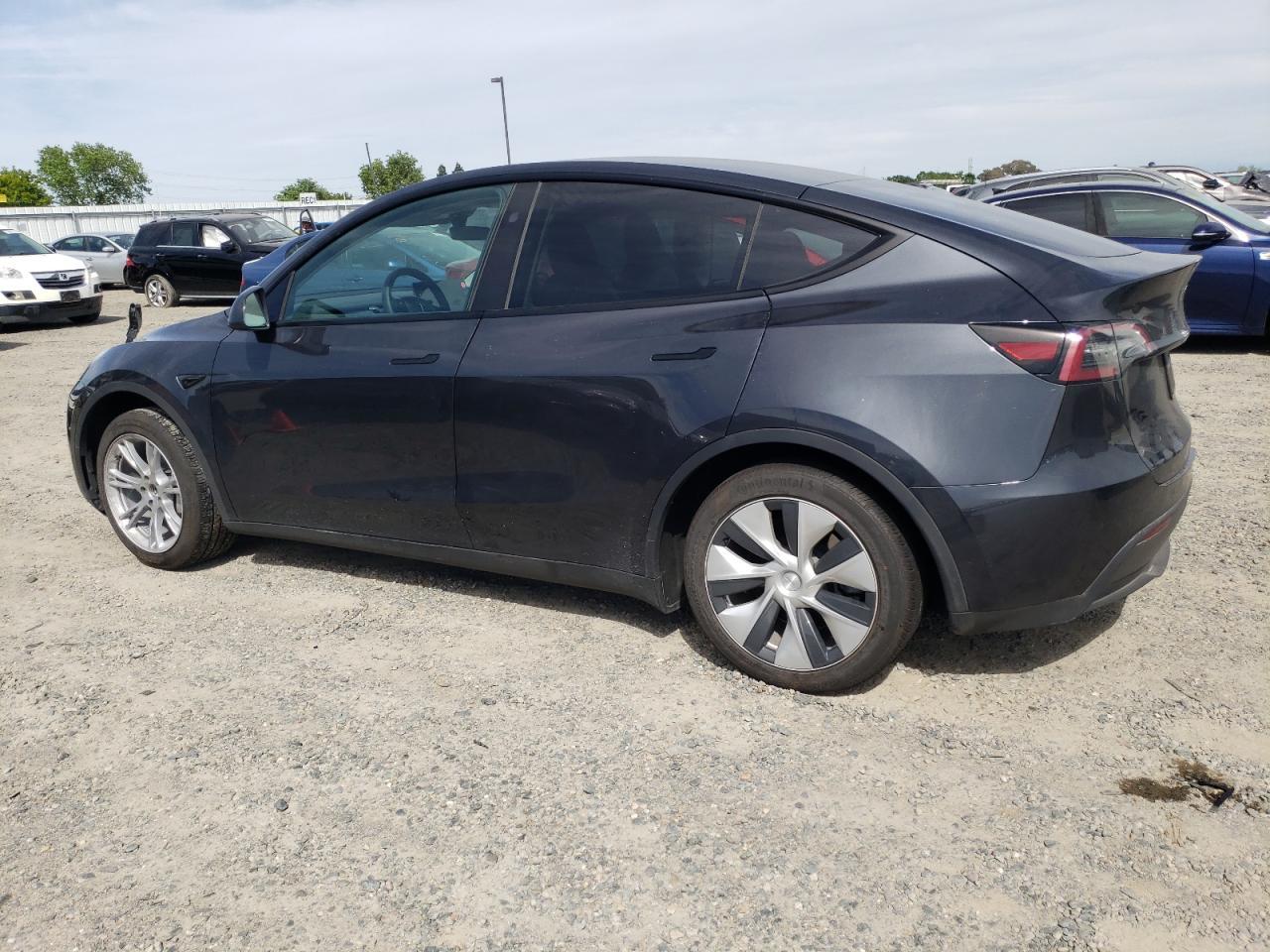 2024 TESLA MODEL Y - Фото 2