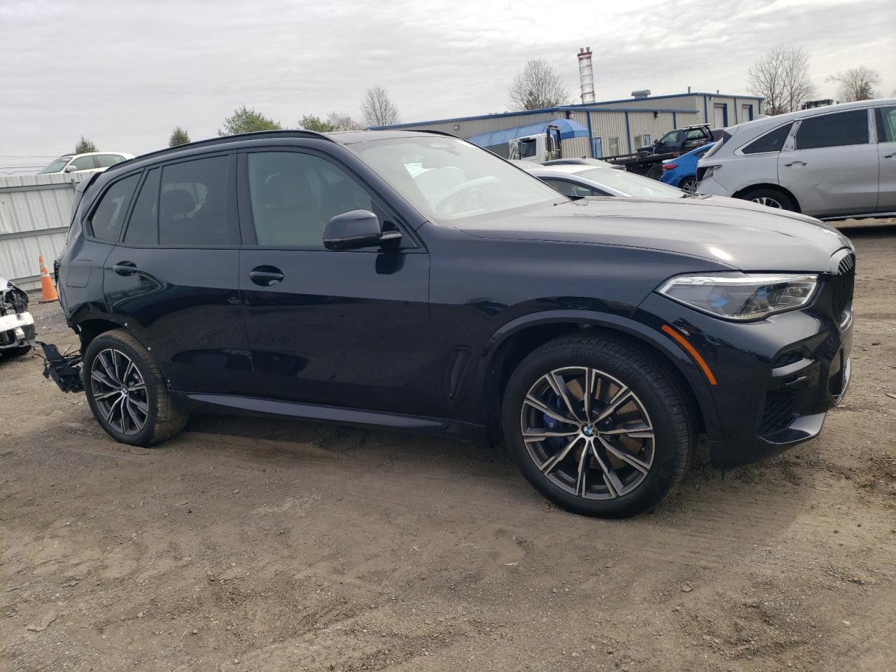 2022 BMW X5 M50I - Фото 4