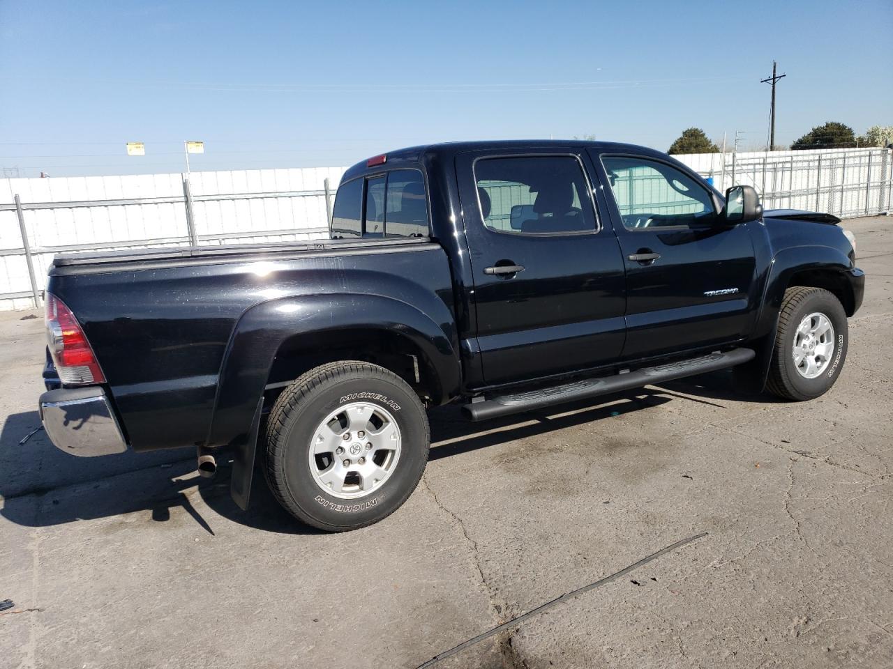 2013 TOYOTA TACOMA DOU - Фото 3