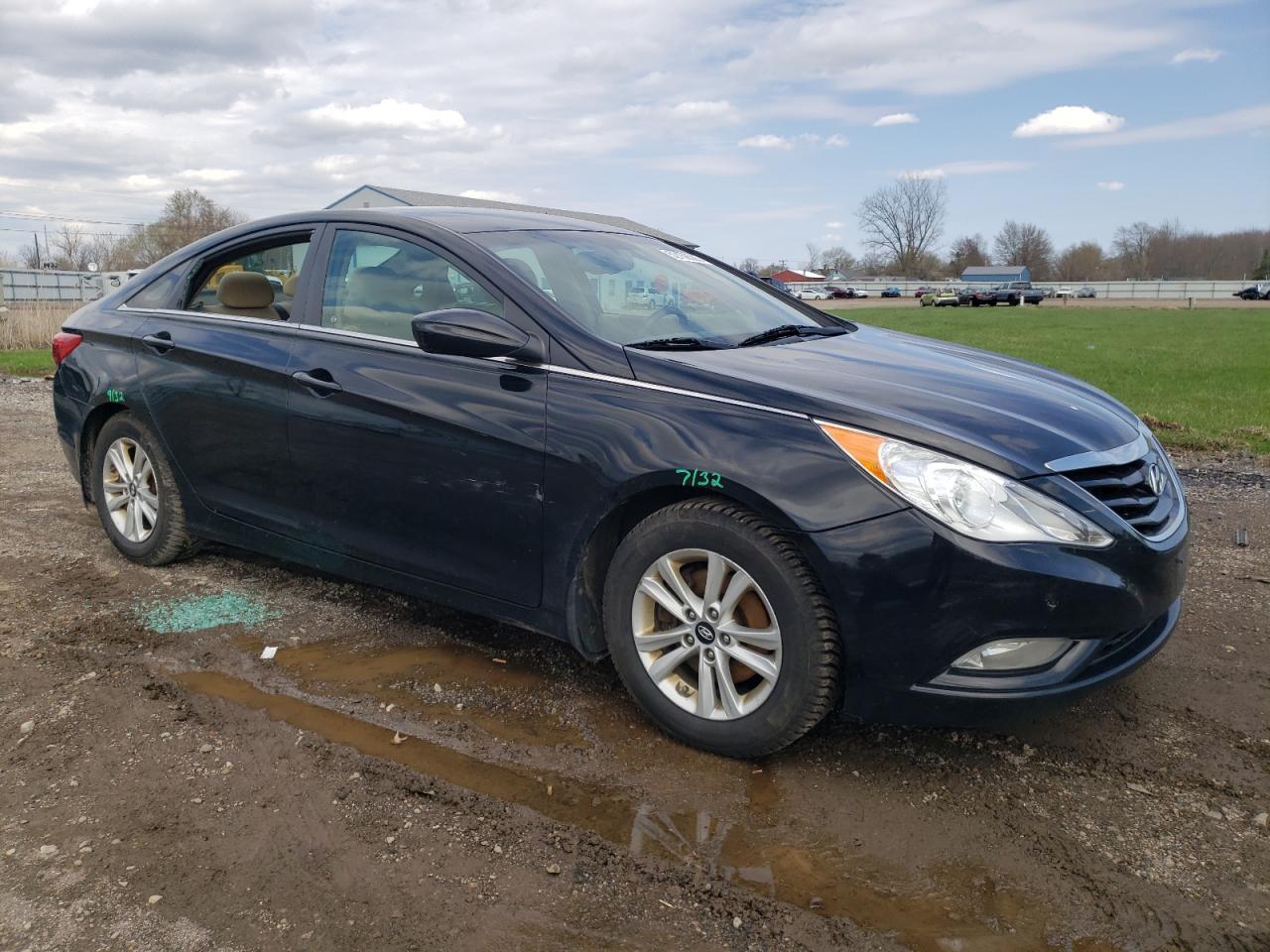 2013 HYUNDAI SONATA GLS - Image 4