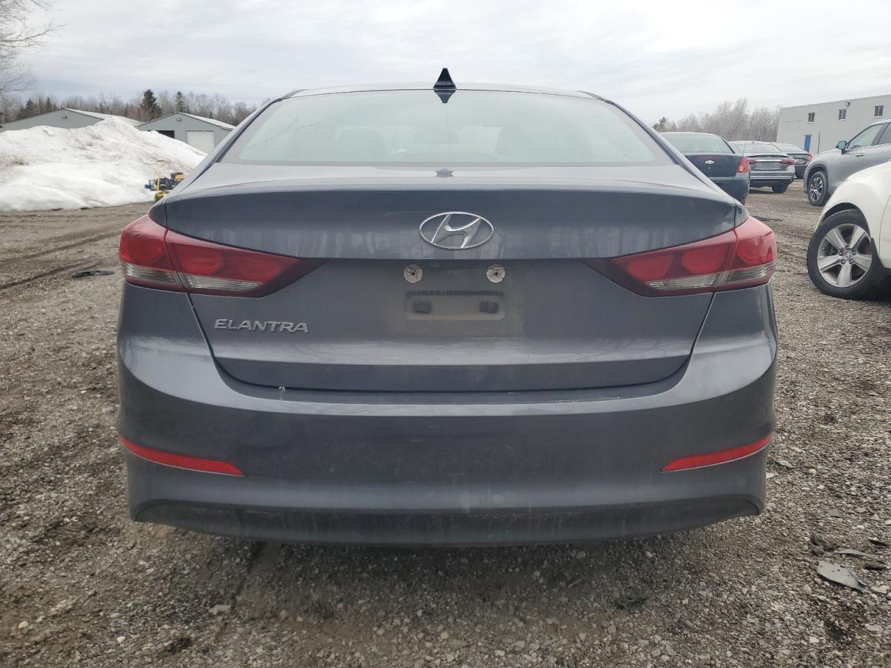 2017 HYUNDAI ELANTRA SE - Фото 6
