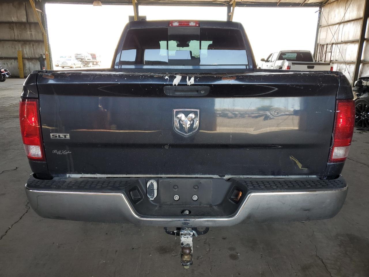 2017 RAM 1500 SLT - Image 6