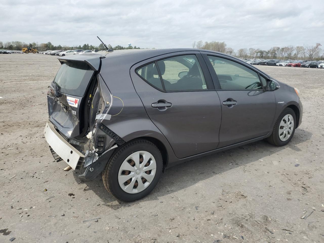 2013 TOYOTA PRIUS C - Image 3