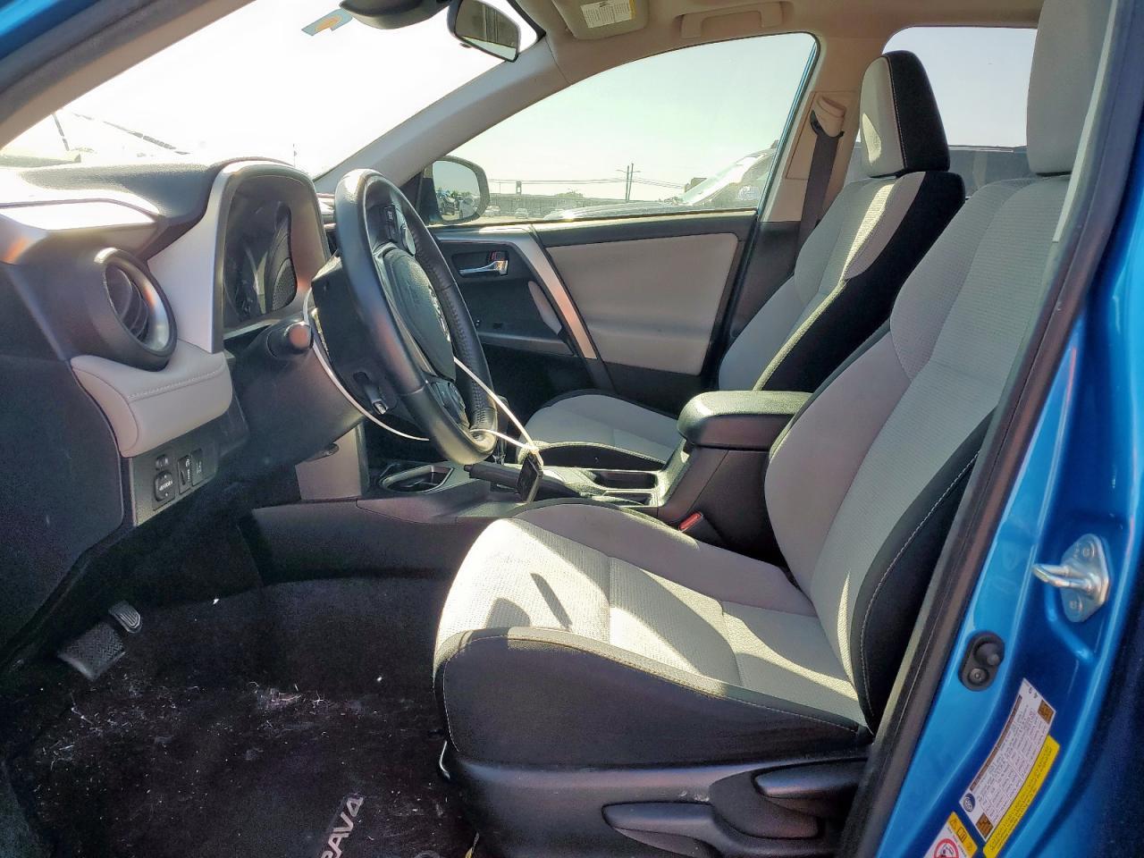 2018 TOYOTA RAV4 ADVEN - Image 7