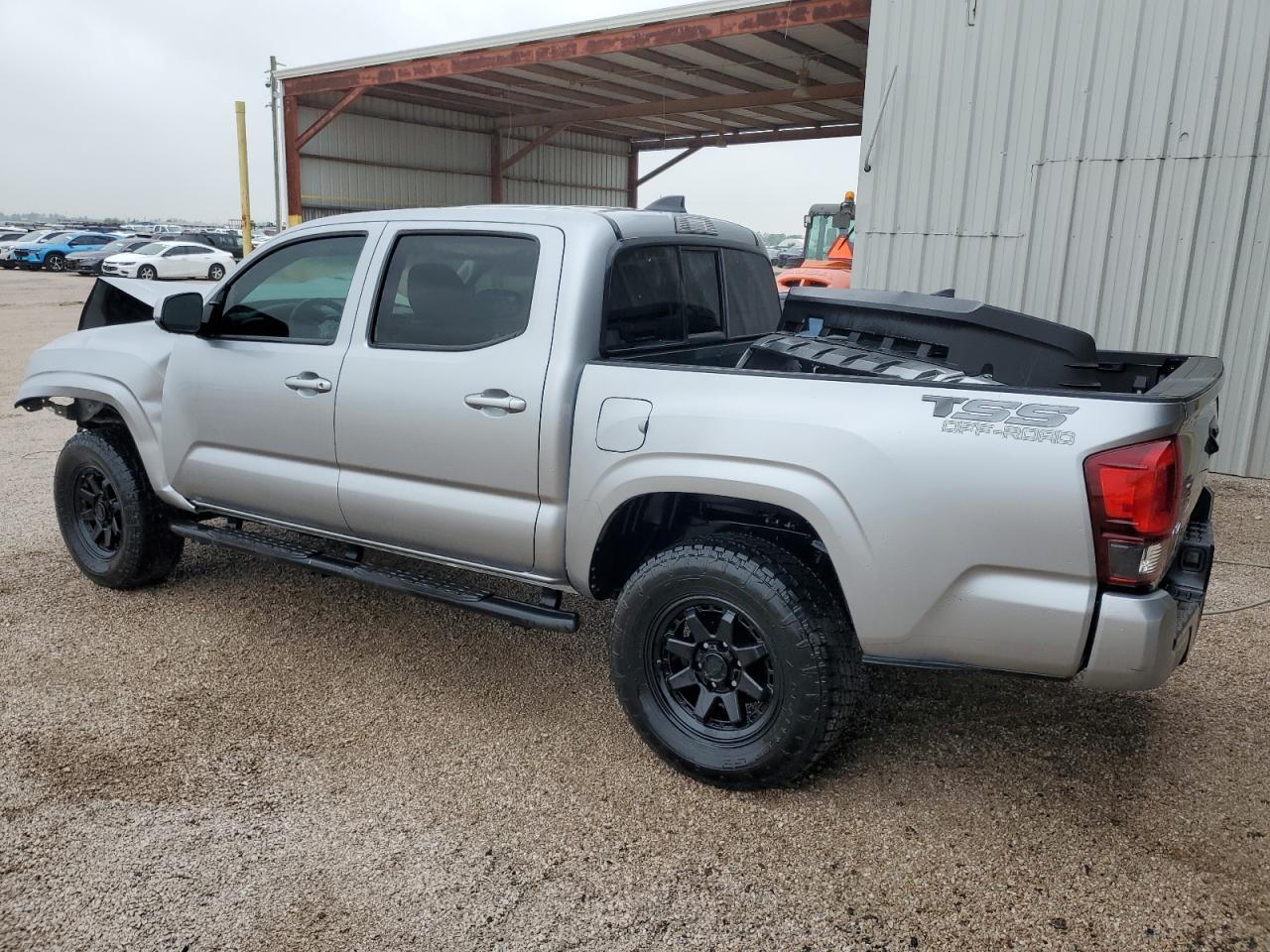 2023 TOYOTA TACOMA DOU - Фото 2