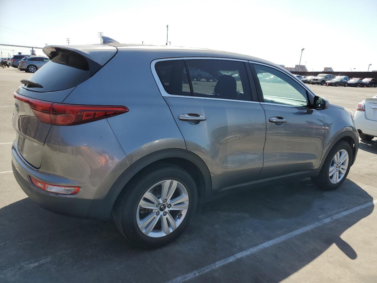 2017 KIA SPORTAGE L - Image 3