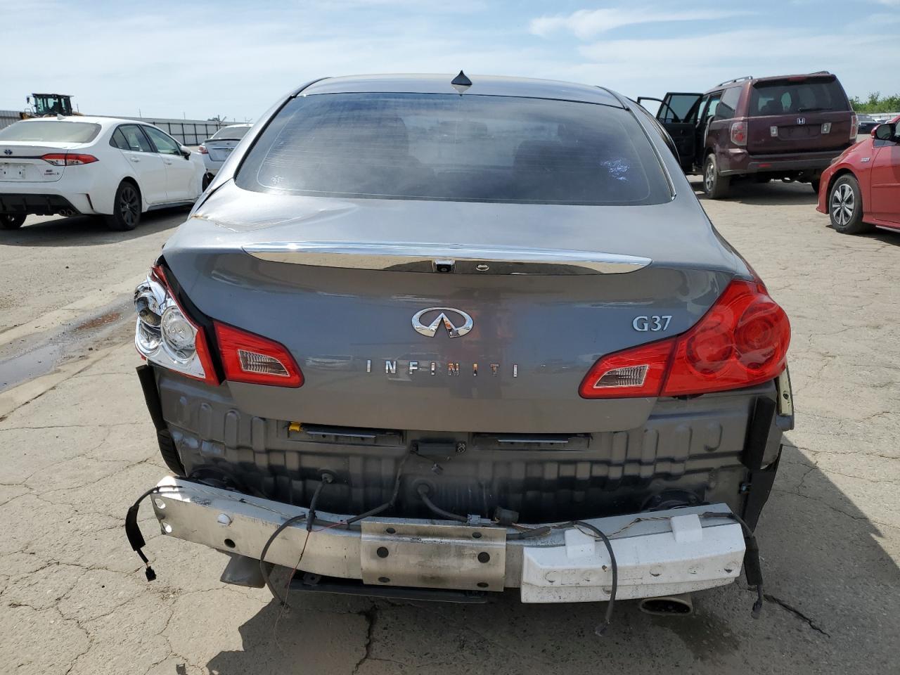 2012 INFINITI G37 BASE - Image 6