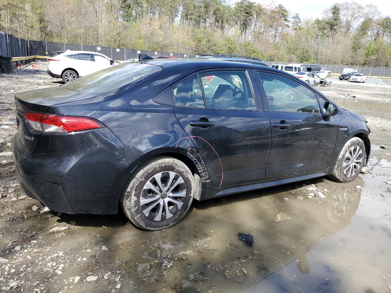2021 TOYOTA COROLLA LE - Image 3