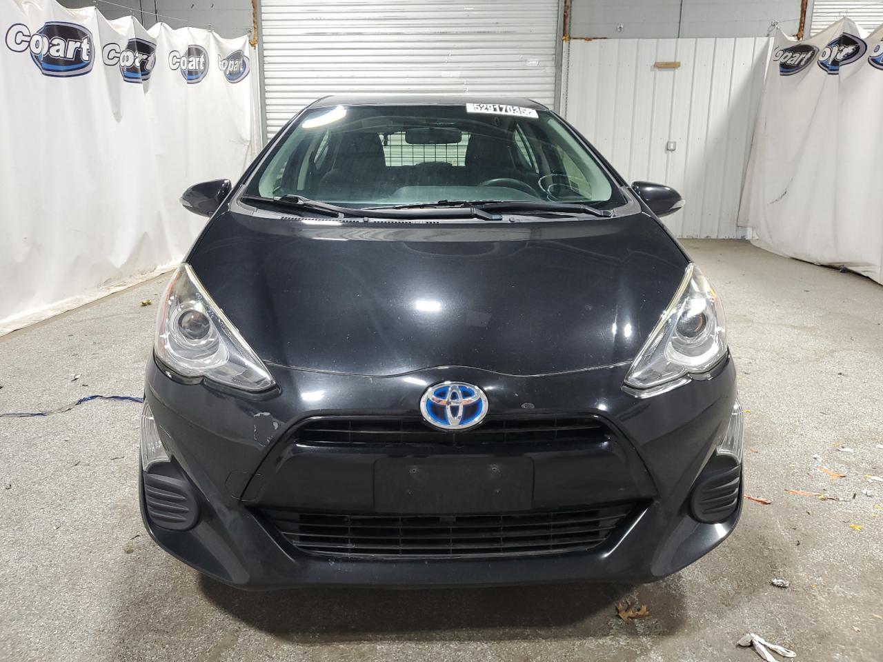 2016 TOYOTA PRIUS C - Image 5