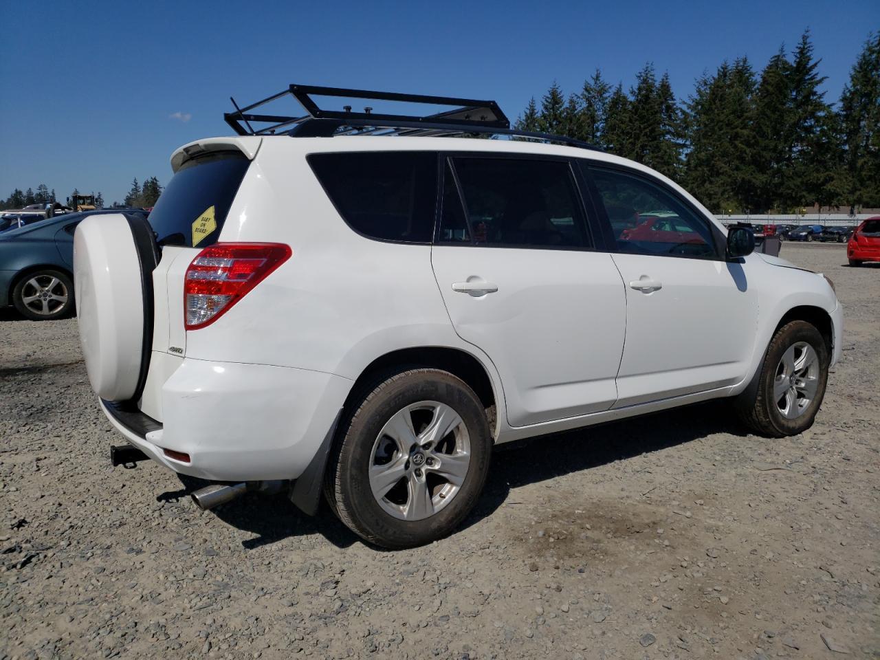 2011 TOYOTA RAV4 - Image 3