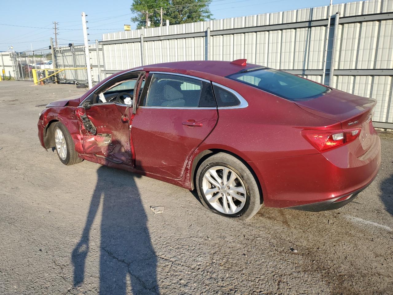 2017 CHEVROLET MALIBU LT - Image 2