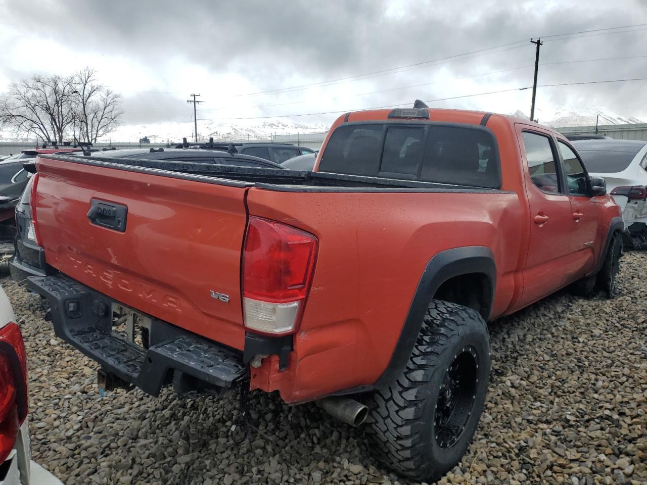 2016 TOYOTA TACOMA DOU - Фото 3