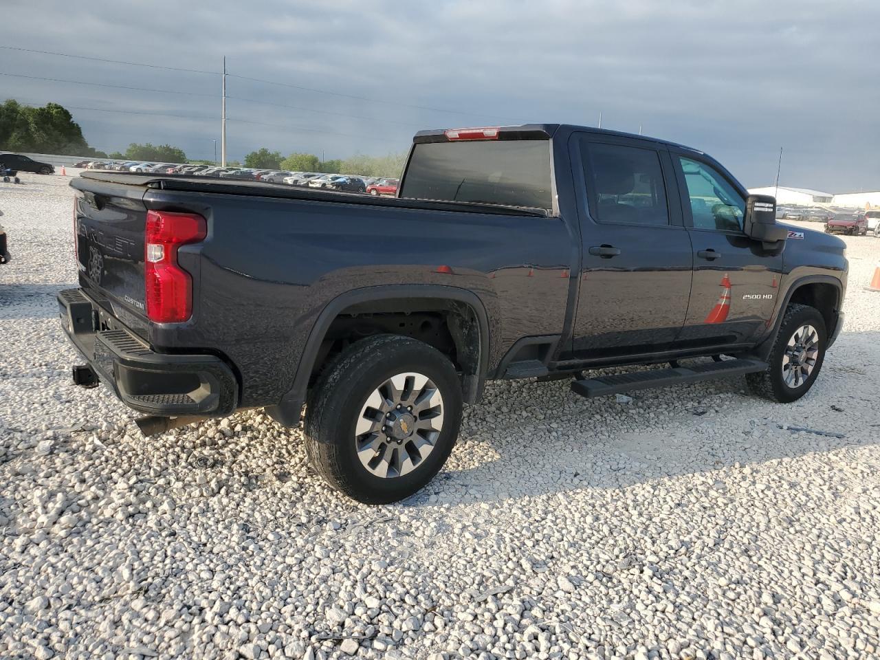 2024 CHEVROLET SILVERADO - Image 3