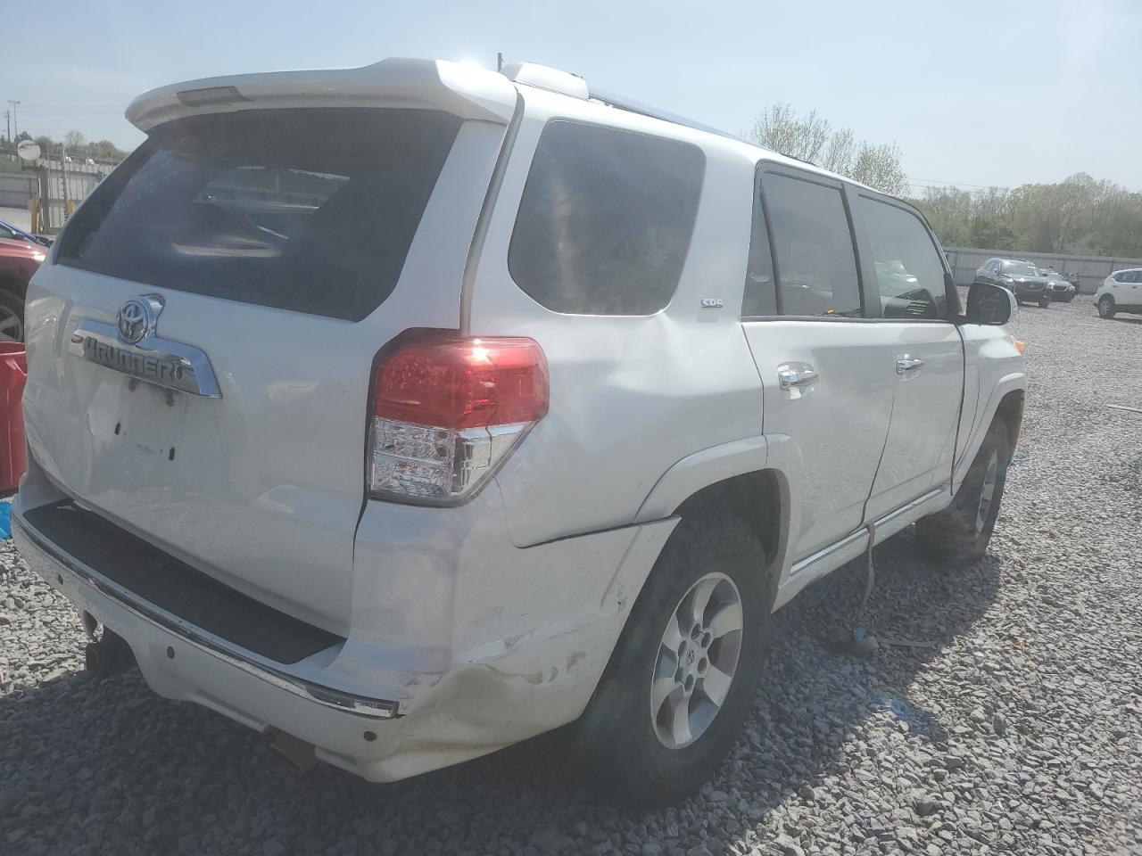 2011 TOYOTA 4RUNNER SR - Image 3