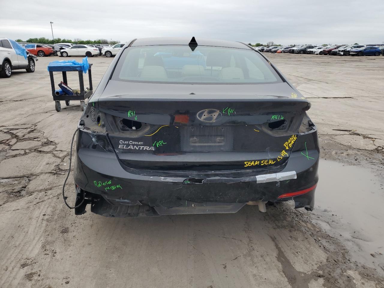 2018 HYUNDAI ELANTRA SE - Фото 6