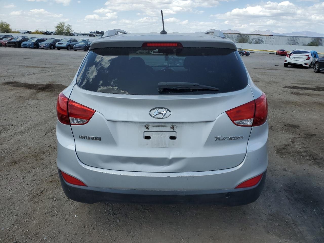2012 HYUNDAI TUCSON GLS - Image 6