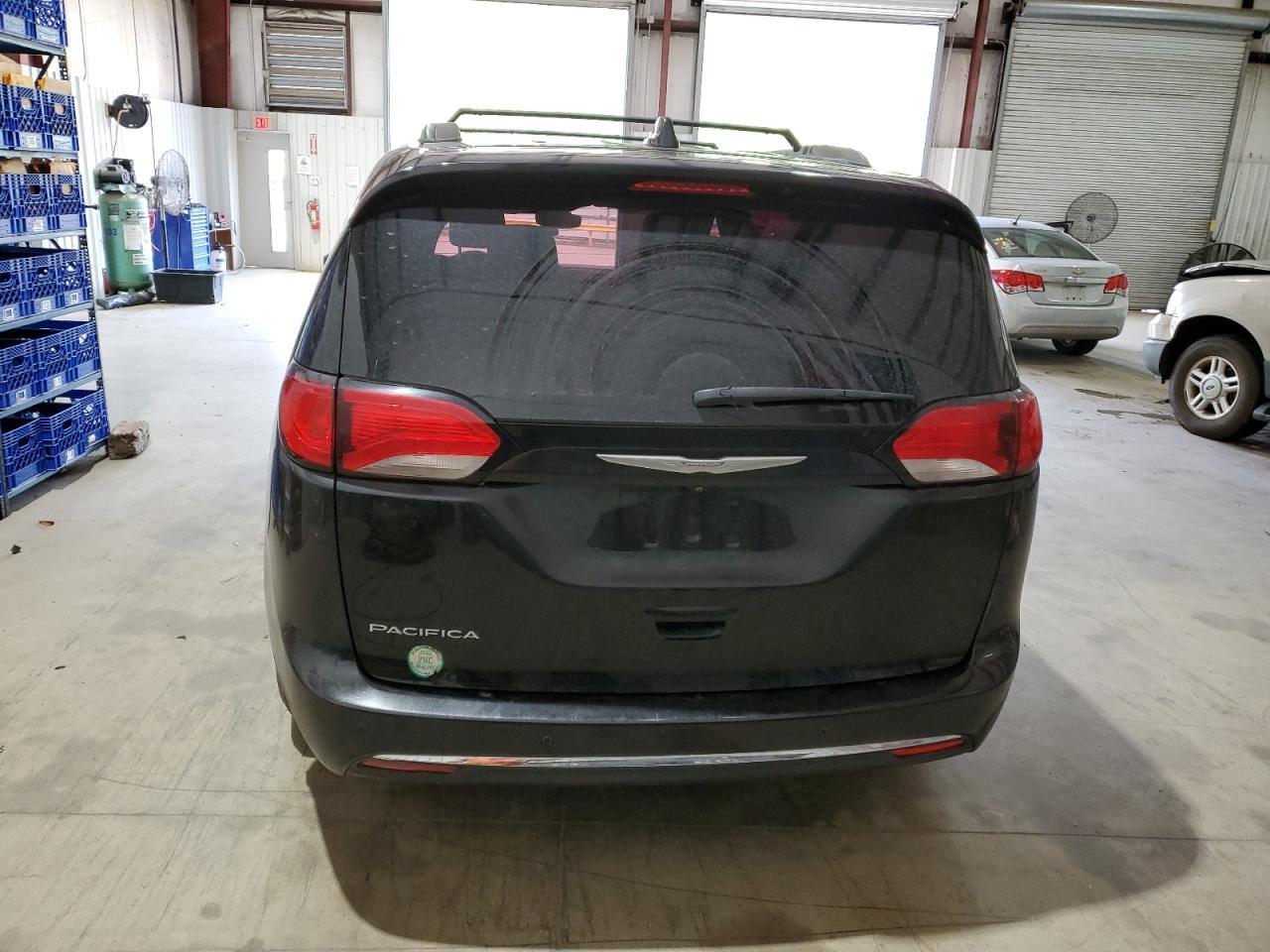 2017 CHRYSLER PACIFICA T - Image 6