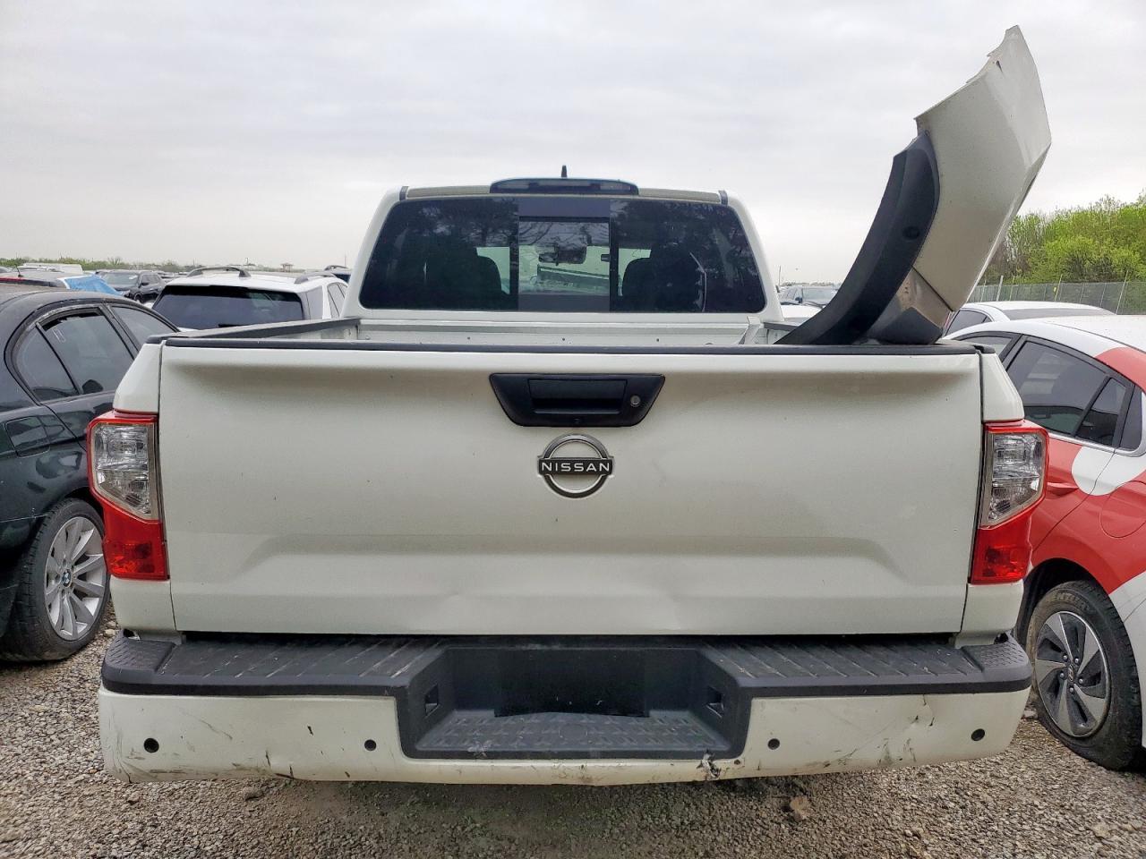 2024 NISSAN TITAN SV - Image 6