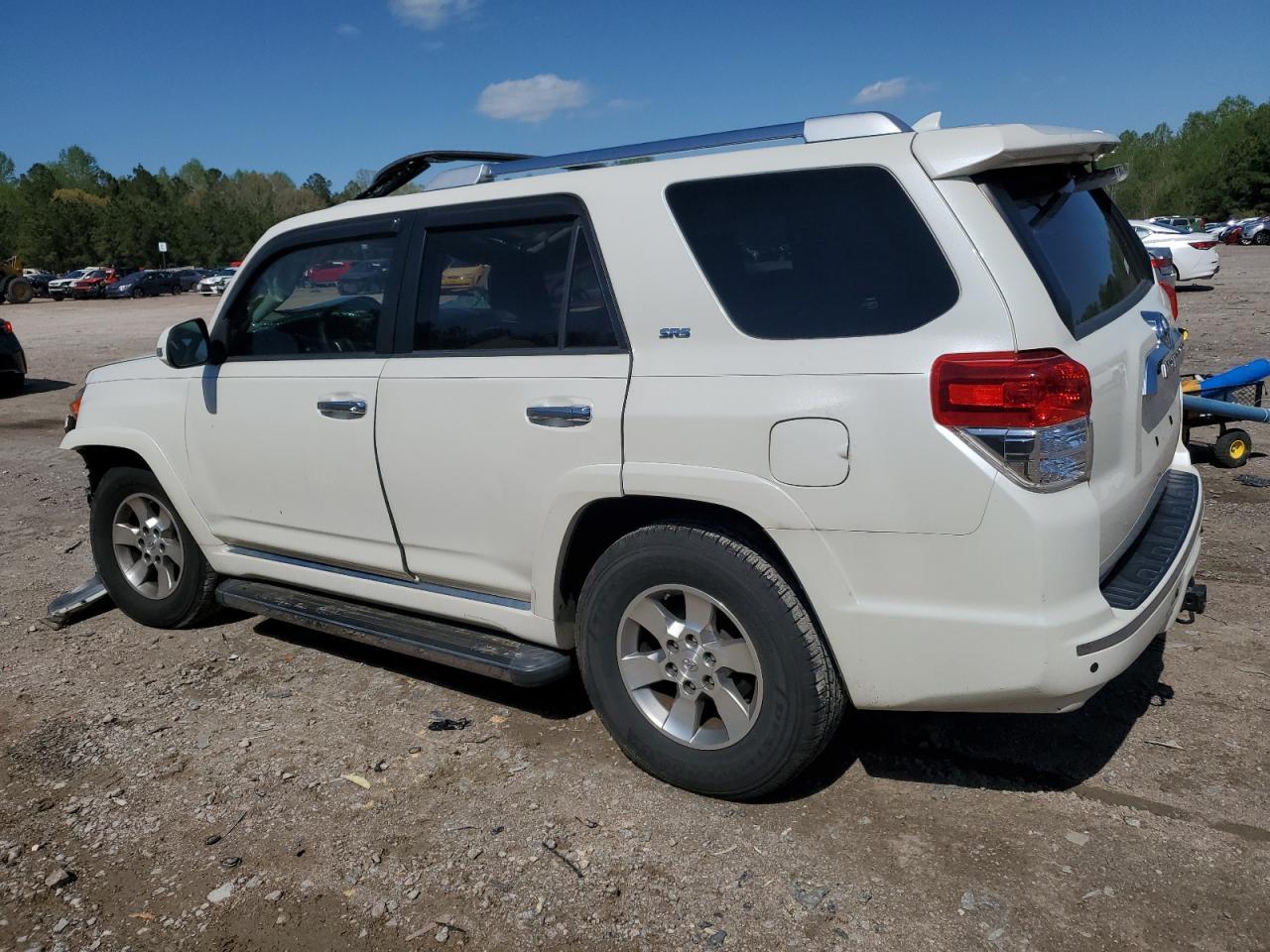 2011 TOYOTA 4RUNNER SR - Image 2