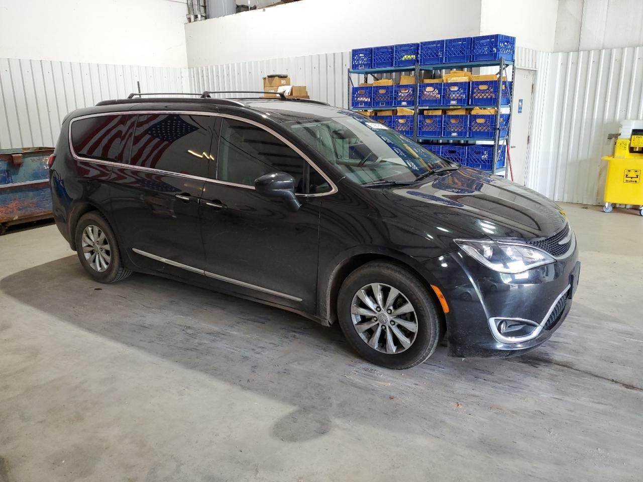 2017 CHRYSLER PACIFICA T - Image 4