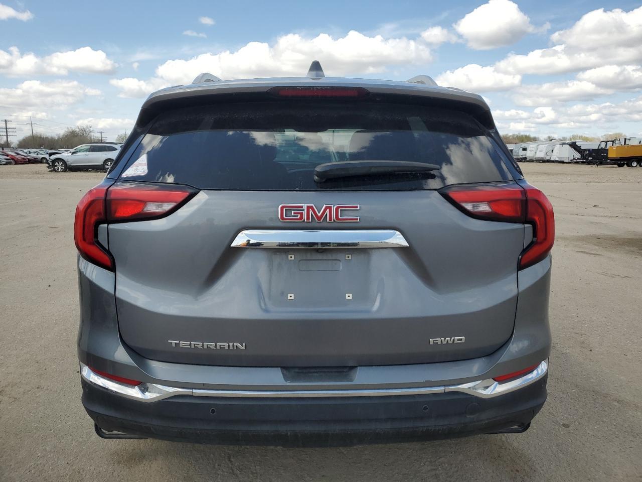 2018 GMC TERRAIN SL - Image 6