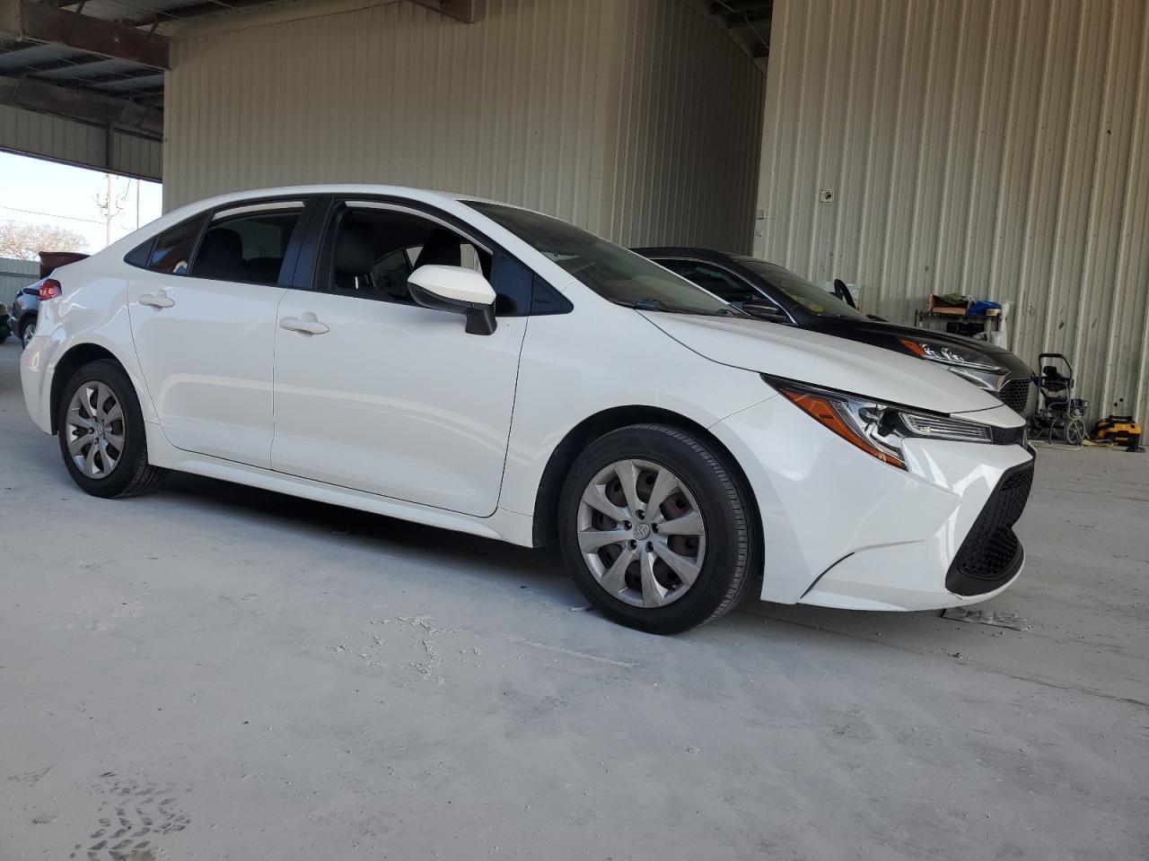 2020 TOYOTA COROLLA LE - Фото 4