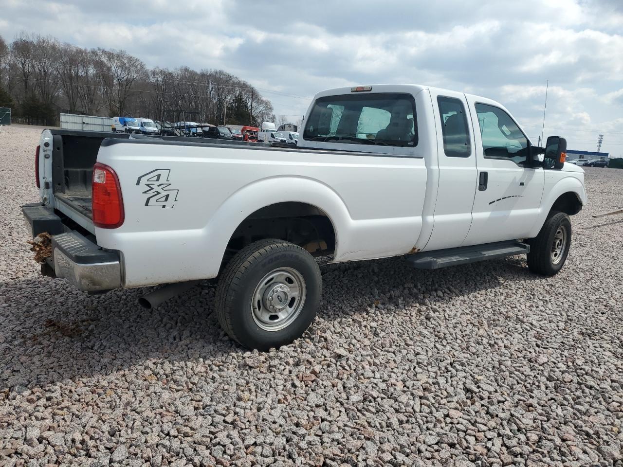2015 FORD F250 SUPER - Фото 3