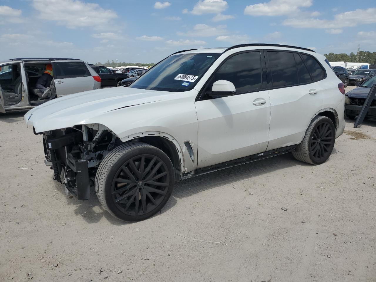 2022 BMW X5 M50I