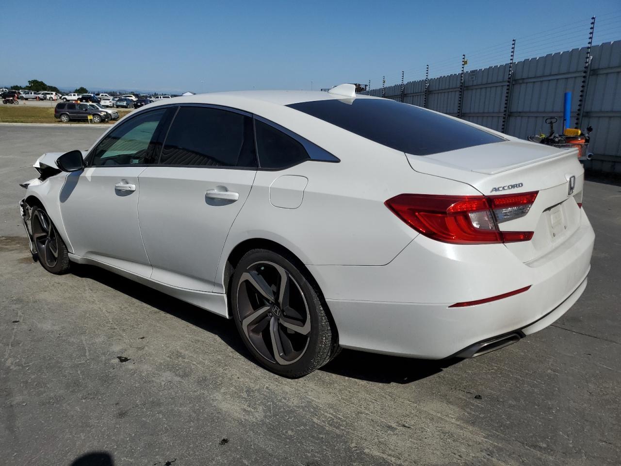 2018 HONDA ACCORD LX - Image 2