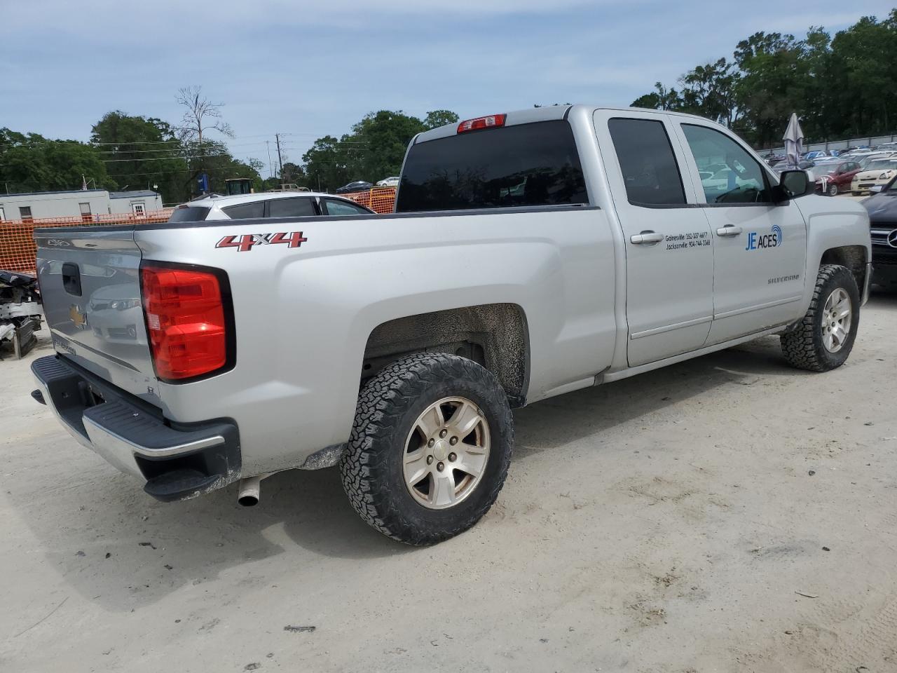 2018 CHEVROLET SILVERADO - Фото 3