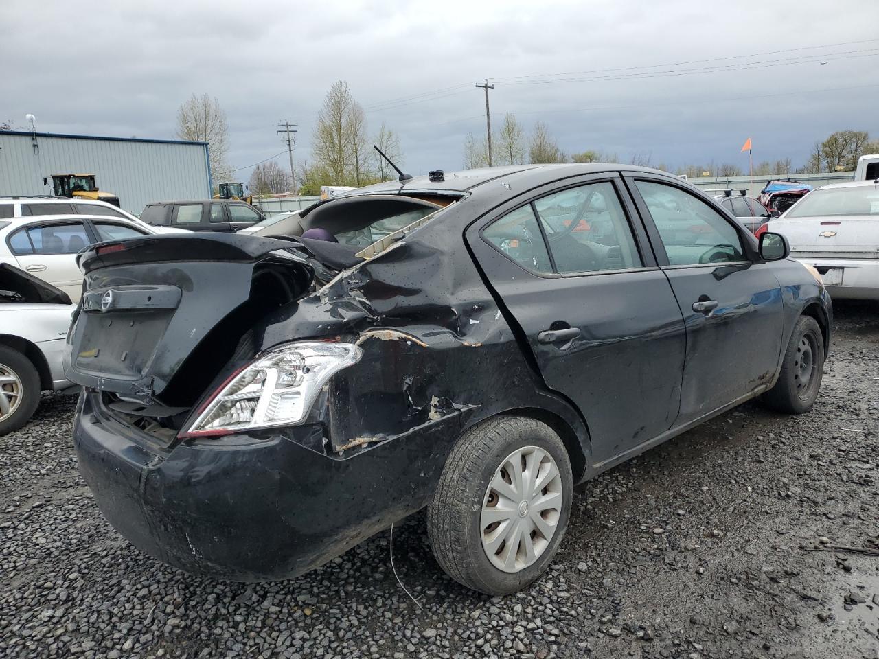 2014 NISSAN VERSA S - Фото 3
